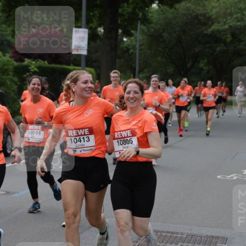 15.06.2025 - REWE Women's Run Jannik Wohlers http://msf.ph/oto/7940617 15.06.2025 08:27:57 Laufen 10086, 10054, 10413, 10805 meine-sportfotos.de