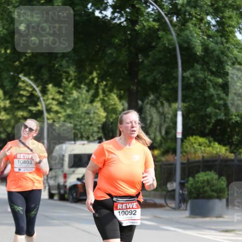 15.06.2025 - REWE Women's Run Jannik Wohlers http://msf.ph/oto/7940649 15.06.2025 09:58:23 Laufen 10803, 10092 meine-sportfotos.de