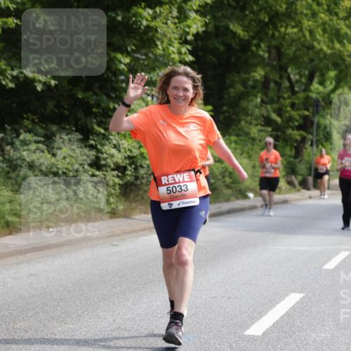 15.06.2025 - REWE Women's Run Jannik Wohlers http://msf.ph/oto/7940661 15.06.2025 10:15:11 Laufen 5033 meine-sportfotos.de