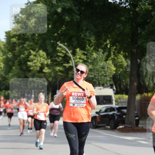 15.06.2025 - REWE Women's Run Jannik Wohlers http://msf.ph/oto/7940669 15.06.2025 09:58:23 Laufen 10803 meine-sportfotos.de