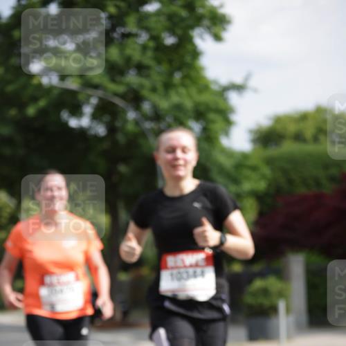 15.06.2025 - REWE Women's Run Jannik Wohlers http://msf.ph/oto/7940683 15.06.2025 08:45:33 Laufen 0344 meine-sportfotos.de