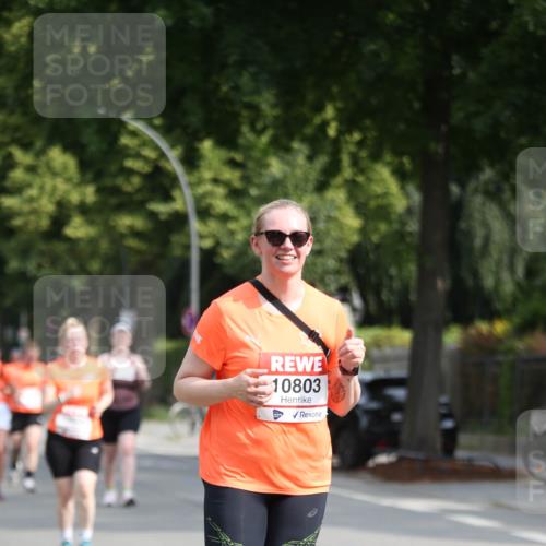 15.06.2025 - REWE Women's Run Jannik Wohlers http://msf.ph/oto/7940697 15.06.2025 09:58:24 Laufen 10803 meine-sportfotos.de