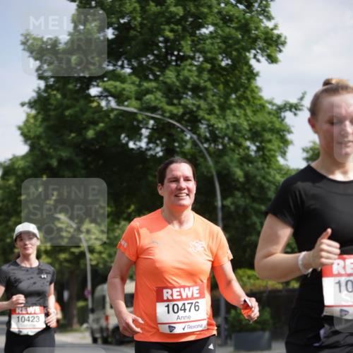 15.06.2025 - REWE Women's Run Jannik Wohlers http://msf.ph/oto/7940703 15.06.2025 08:45:33 Laufen 10423, 10476, 10 meine-sportfotos.de
