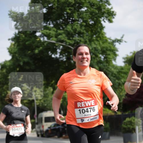 15.06.2025 - REWE Women's Run Jannik Wohlers http://msf.ph/oto/7940714 15.06.2025 08:45:33 Laufen 10423, 10476 meine-sportfotos.de