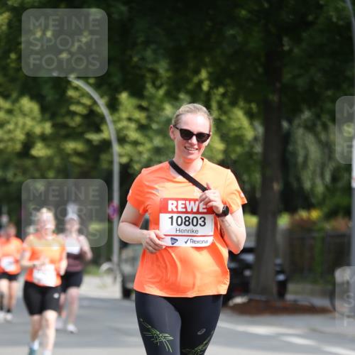 15.06.2025 - REWE Women's Run Jannik Wohlers http://msf.ph/oto/7940715 15.06.2025 09:58:24 Laufen 10803 meine-sportfotos.de