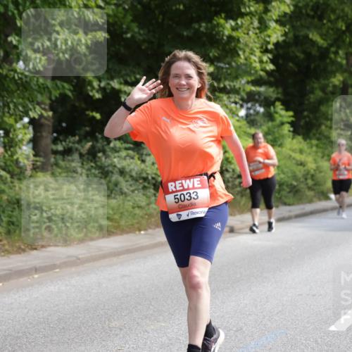 15.06.2025 - REWE Women's Run Jannik Wohlers http://msf.ph/oto/7940729 15.06.2025 10:15:11 Laufen 5033 meine-sportfotos.de