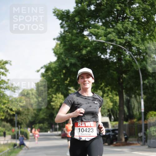 15.06.2025 - REWE Women's Run Jannik Wohlers http://msf.ph/oto/7940734 15.06.2025 08:45:34 Laufen 10423 meine-sportfotos.de