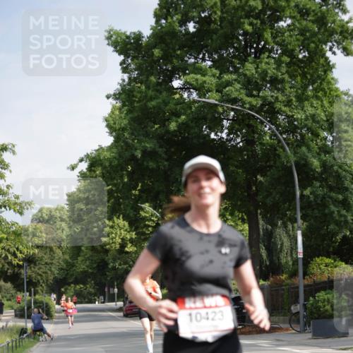 15.06.2025 - REWE Women's Run Jannik Wohlers http://msf.ph/oto/7940748 15.06.2025 08:45:34 Laufen 10423 meine-sportfotos.de