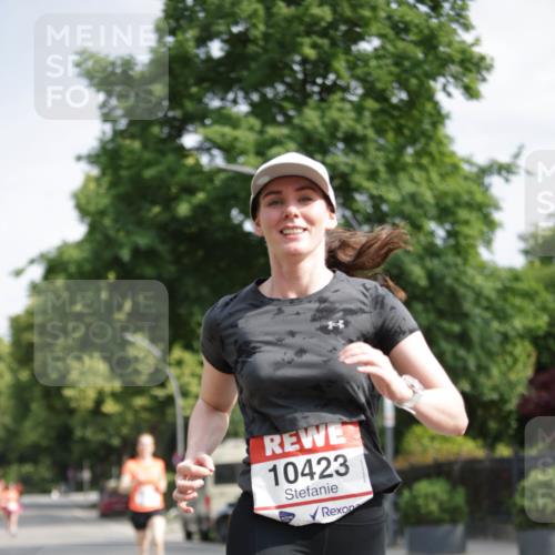 15.06.2025 - REWE Women's Run Jannik Wohlers http://msf.ph/oto/7940765 15.06.2025 08:45:34 Laufen 10423 meine-sportfotos.de