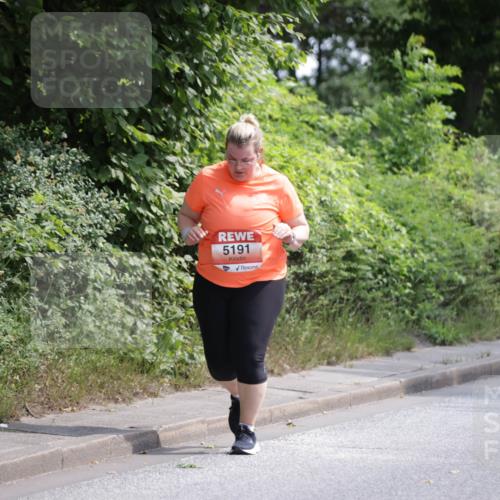 15.06.2025 - REWE Women's Run Jannik Wohlers http://msf.ph/oto/7940772 15.06.2025 10:15:13 Laufen 5191, 5546 meine-sportfotos.de