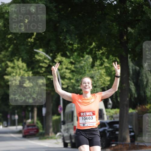 15.06.2025 - REWE Women's Run Jannik Wohlers http://msf.ph/oto/7940803 15.06.2025 08:45:36 Laufen 10663 meine-sportfotos.de
