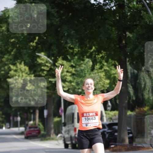 15.06.2025 - REWE Women's Run Jannik Wohlers http://msf.ph/oto/7940806 15.06.2025 08:45:36 Laufen 10663 meine-sportfotos.de