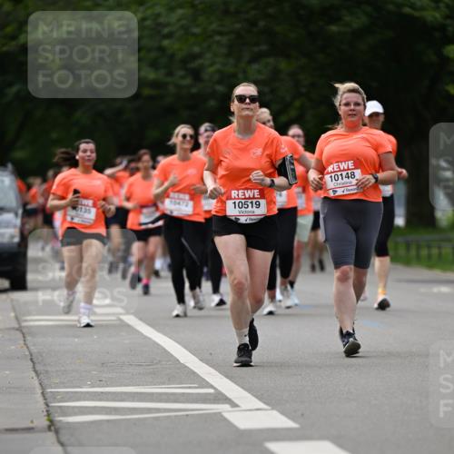 15.06.2025 - REWE Women's Run Dr. Thomas Lammeyer http://msf.ph/oto/7940820 15.06.2025 09:21:04 Laufen 10472, 0135, 10519, 10148 meine-sportfotos.de