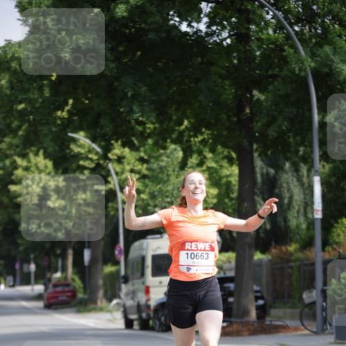 15.06.2025 - REWE Women's Run Jannik Wohlers http://msf.ph/oto/7940823 15.06.2025 08:45:36 Laufen 10663 meine-sportfotos.de
