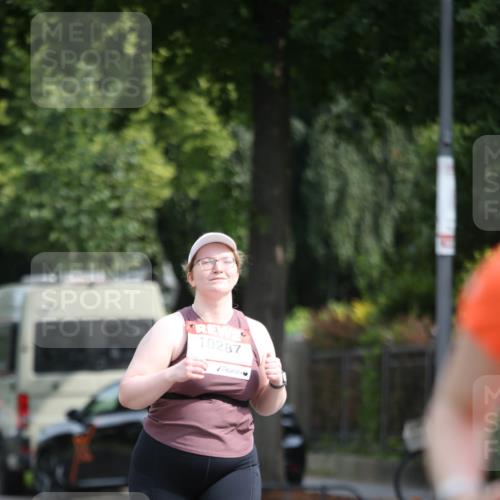 15.06.2025 - REWE Women's Run Jannik Wohlers http://msf.ph/oto/7940826 15.06.2025 09:58:30 Laufen 10287 meine-sportfotos.de