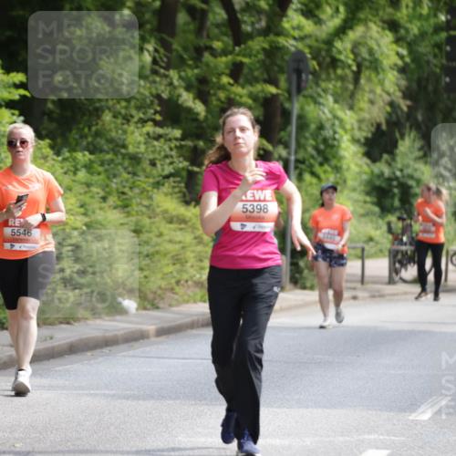 15.06.2025 - REWE Women's Run Jannik Wohlers http://msf.ph/oto/7940827 15.06.2025 10:15:14 Laufen 5546, 5398, 5446 meine-sportfotos.de