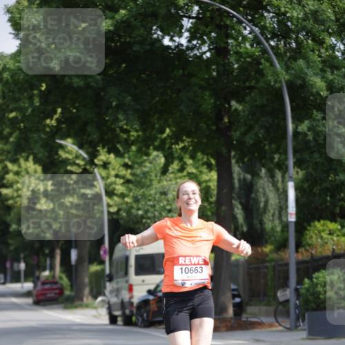 15.06.2025 - REWE Women's Run Jannik Wohlers http://msf.ph/oto/7940829 15.06.2025 08:45:36 Laufen 10663 meine-sportfotos.de