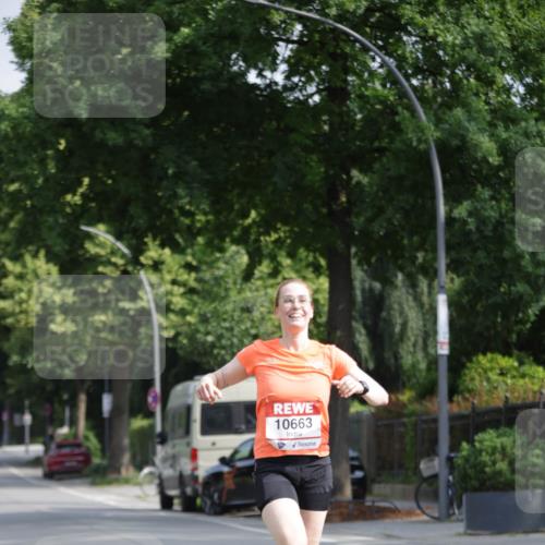 15.06.2025 - REWE Women's Run Jannik Wohlers http://msf.ph/oto/7940831 15.06.2025 08:45:36 Laufen 10663 meine-sportfotos.de