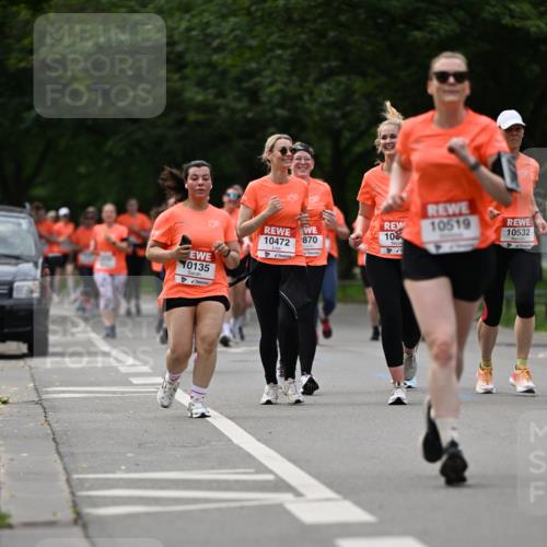15.06.2025 - REWE Women's Run Dr. Thomas Lammeyer http://msf.ph/oto/7940873 15.06.2025 09:21:05 Laufen 10135, 10472, 10519, 870, 10, 10532 meine-sportfotos.de