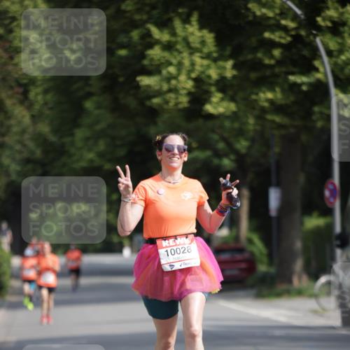 15.06.2025 - REWE Women's Run Jannik Wohlers http://msf.ph/oto/7940907 15.06.2025 08:45:45 Laufen 10028 meine-sportfotos.de