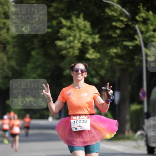 15.06.2025 - REWE Women's Run Jannik Wohlers http://msf.ph/oto/7940942 15.06.2025 08:45:46 Laufen 10028 meine-sportfotos.de