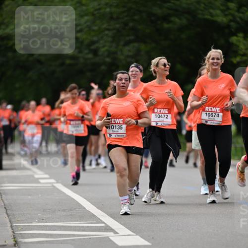 15.06.2025 - REWE Women's Run Dr. Thomas Lammeyer http://msf.ph/oto/7940948 15.06.2025 09:21:07 Laufen 10135, 10674, 10472 meine-sportfotos.de