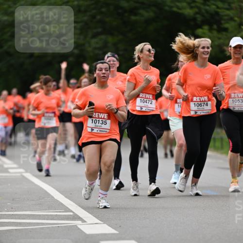 15.06.2025 - REWE Women's Run Dr. Thomas Lammeyer http://msf.ph/oto/7940975 15.06.2025 09:21:07 Laufen 11804, 10135, 10472, 10, 10674, 10532 meine-sportfotos.de