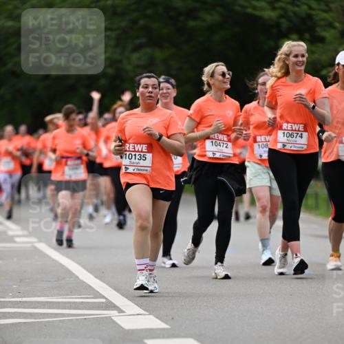 15.06.2025 - REWE Women's Run Dr. Thomas Lammeyer http://msf.ph/oto/7940981 15.06.2025 09:21:07 Laufen 10135, 10472, 108, 10674 meine-sportfotos.de