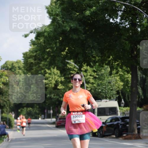 15.06.2025 - REWE Women's Run Jannik Wohlers http://msf.ph/oto/7940996 15.06.2025 08:45:47 Laufen 10028 meine-sportfotos.de