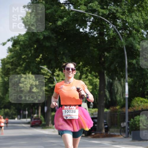 15.06.2025 - REWE Women's Run Jannik Wohlers http://msf.ph/oto/7941037 15.06.2025 08:45:47 Laufen 10028 meine-sportfotos.de