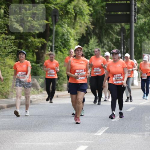 15.06.2025 - REWE Women's Run Jannik Wohlers http://msf.ph/oto/7941089 15.06.2025 10:15:20 Laufen 57, 5645, 5235, 5445, 5504, 5446 meine-sportfotos.de
