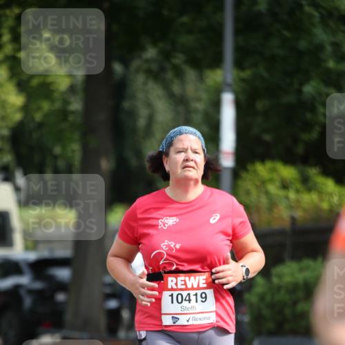 15.06.2025 - REWE Women's Run Jannik Wohlers http://msf.ph/oto/7941094 15.06.2025 09:58:41 Laufen 10419 meine-sportfotos.de