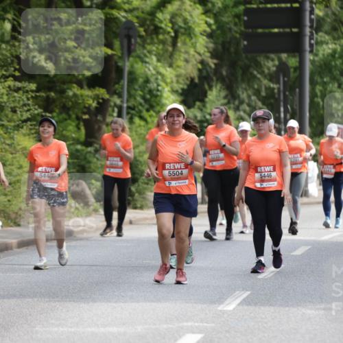 15.06.2025 - REWE Women's Run Jannik Wohlers http://msf.ph/oto/7941112 15.06.2025 10:15:20 Laufen 6235, 5045, 5407, 544, 5504, 5446, 1989 meine-sportfotos.de