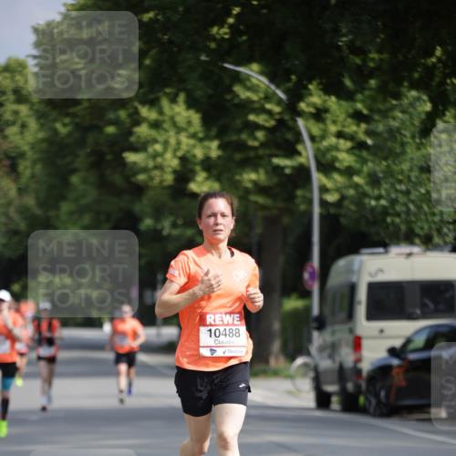 15.06.2025 - REWE Women's Run Jannik Wohlers http://msf.ph/oto/7941113 15.06.2025 08:45:59 Laufen 10488 meine-sportfotos.de