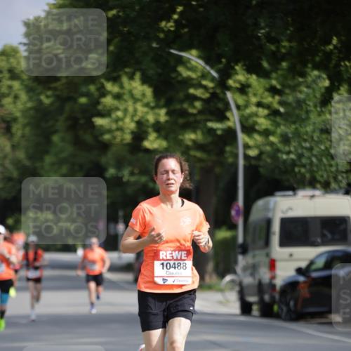 15.06.2025 - REWE Women's Run Jannik Wohlers http://msf.ph/oto/7941114 15.06.2025 08:45:59 Laufen 10488, 15 meine-sportfotos.de