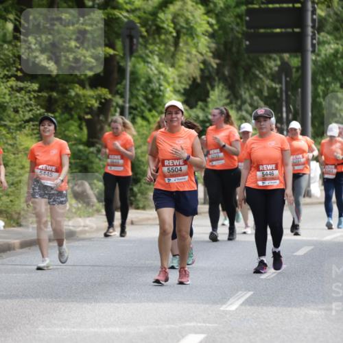 15.06.2025 - REWE Women's Run Jannik Wohlers http://msf.ph/oto/7941117 15.06.2025 10:15:20 Laufen 3235, 5016, 5407, 5445, 5504, 5446, 5201 meine-sportfotos.de