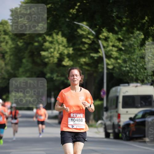 15.06.2025 - REWE Women's Run Jannik Wohlers http://msf.ph/oto/7941119 15.06.2025 08:45:59 Laufen 10488 meine-sportfotos.de