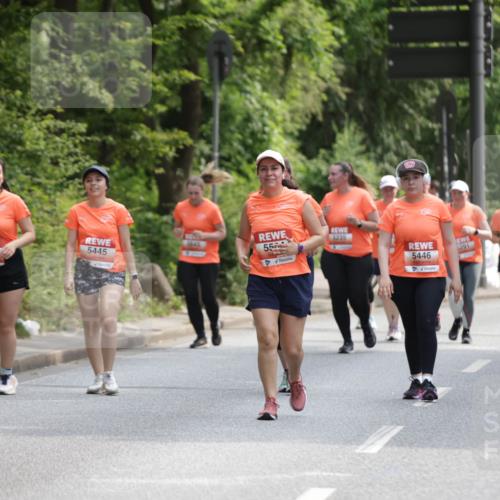 15.06.2025 - REWE Women's Run Jannik Wohlers http://msf.ph/oto/7941132 15.06.2025 10:15:20 Laufen 5235, 5407, 5445, 55, 5446, 201 meine-sportfotos.de
