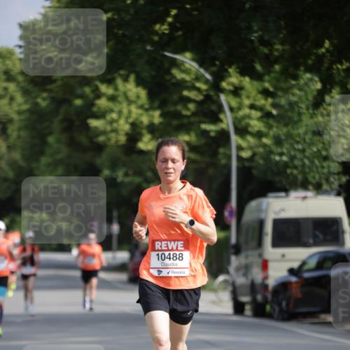 15.06.2025 - REWE Women's Run Jannik Wohlers http://msf.ph/oto/7941137 15.06.2025 08:45:59 Laufen 10488 meine-sportfotos.de