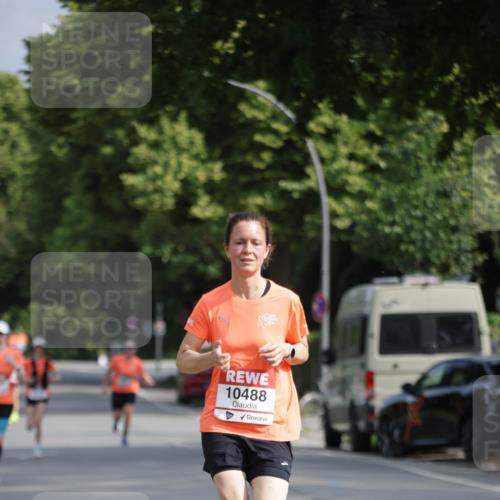 15.06.2025 - REWE Women's Run Jannik Wohlers http://msf.ph/oto/7941142 15.06.2025 08:45:59 Laufen 10488 meine-sportfotos.de