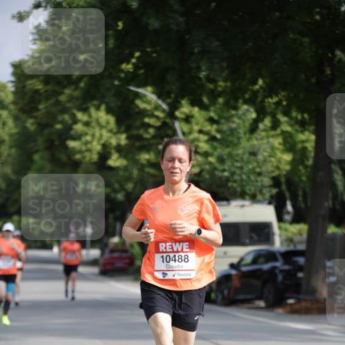 15.06.2025 - REWE Women's Run Jannik Wohlers http://msf.ph/oto/7941187 15.06.2025 08:46:00 Laufen 10488 meine-sportfotos.de