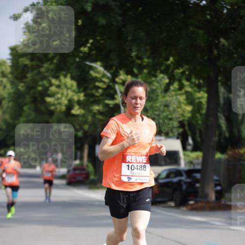 15.06.2025 - REWE Women's Run Jannik Wohlers http://msf.ph/oto/7941203 15.06.2025 08:46:00 Laufen 10488 meine-sportfotos.de