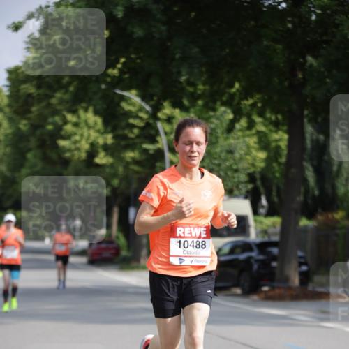 15.06.2025 - REWE Women's Run Jannik Wohlers http://msf.ph/oto/7941205 15.06.2025 08:46:00 Laufen 10488 meine-sportfotos.de