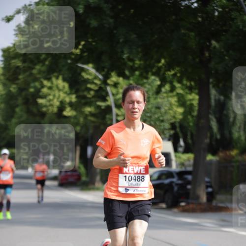 15.06.2025 - REWE Women's Run Jannik Wohlers http://msf.ph/oto/7941208 15.06.2025 08:46:00 Laufen 10488 meine-sportfotos.de
