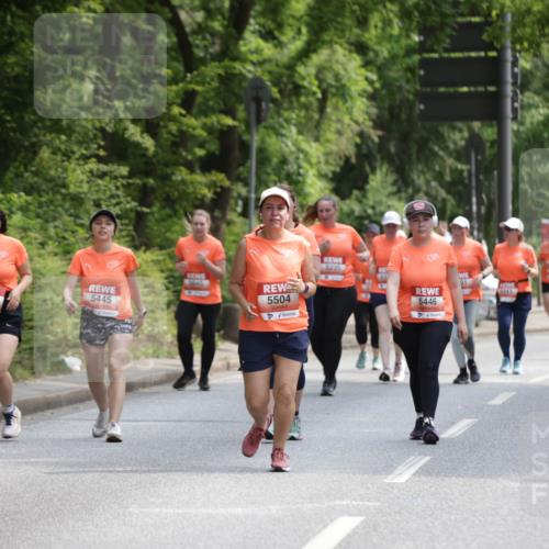 15.06.2025 - REWE Women's Run Jannik Wohlers http://msf.ph/oto/7941217 15.06.2025 10:15:21 Laufen 6645, 5445, 407, 5504, 5235, 5446 meine-sportfotos.de