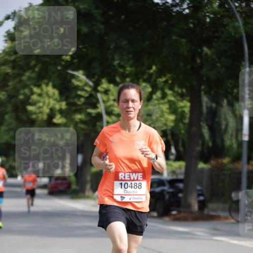 15.06.2025 - REWE Women's Run Jannik Wohlers http://msf.ph/oto/7941220 15.06.2025 08:46:00 Laufen 10488 meine-sportfotos.de