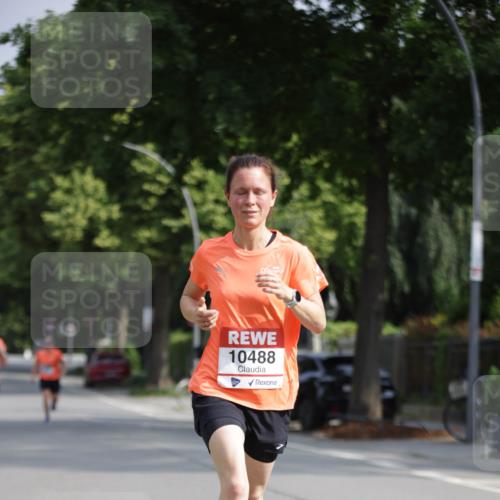15.06.2025 - REWE Women's Run Jannik Wohlers http://msf.ph/oto/7941221 15.06.2025 08:46:00 Laufen 10488 meine-sportfotos.de