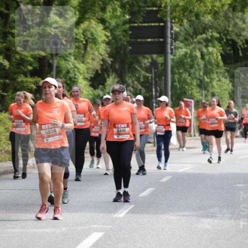 15.06.2025 - REWE Women's Run Jannik Wohlers http://msf.ph/oto/7941222 15.06.2025 10:15:22 Laufen 5645, 5445, 5504, 235, 91, 5446, 1943 meine-sportfotos.de