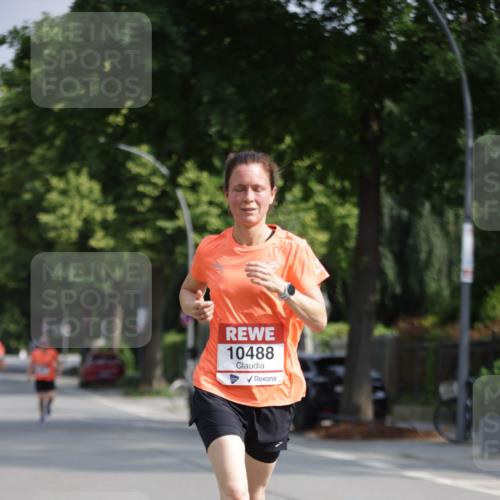 15.06.2025 - REWE Women's Run Jannik Wohlers http://msf.ph/oto/7941223 15.06.2025 08:46:00 Laufen 10488 meine-sportfotos.de