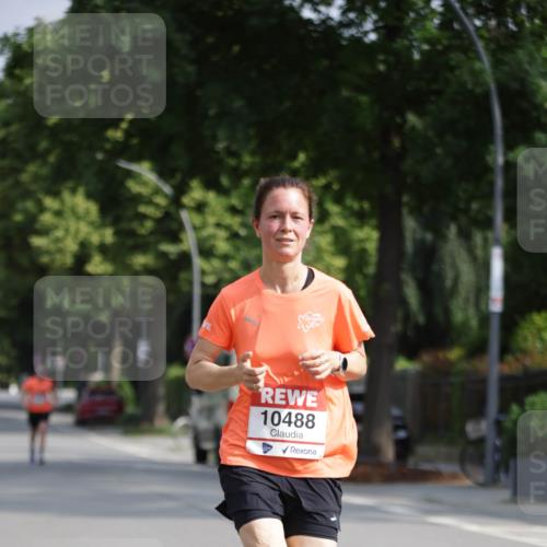 15.06.2025 - REWE Women's Run Jannik Wohlers http://msf.ph/oto/7941235 15.06.2025 08:46:01 Laufen 10488 meine-sportfotos.de
